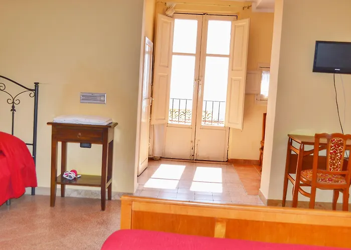 לינה וארוחת בוקר Anita