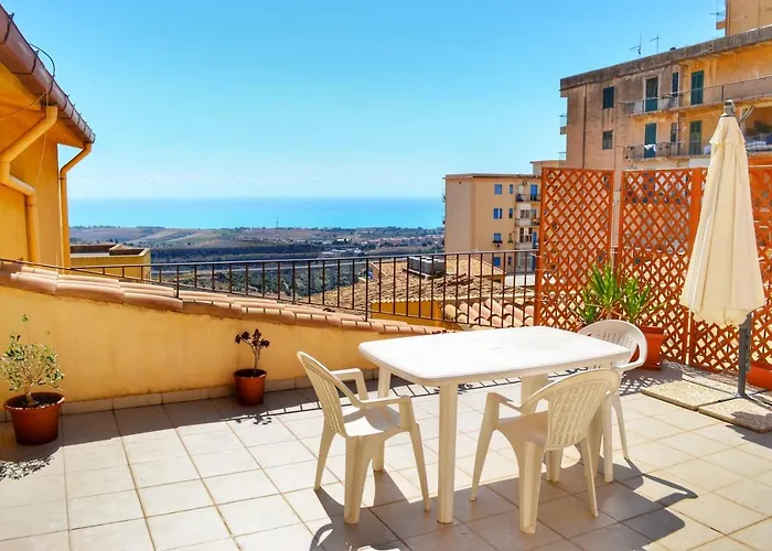 לינה וארוחת בוקר Anita אגריג'נטו