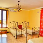 Couette-café Anita 4*